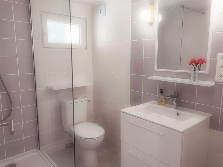 شقة Belle Dependance De 30M2 Avec Terrasse Et Jardin فينوف ليز أفيجْنْ المظهر الخارجي الصورة